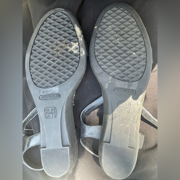 Sandals - Picture 3 of 4